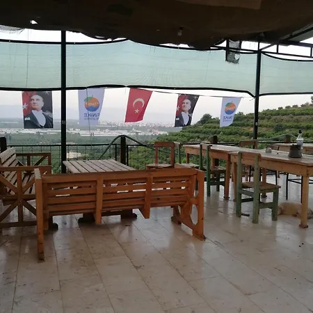 Alojamento de Turismo Selvagem Heredot's House Finike