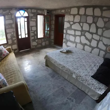 Heredot's House *