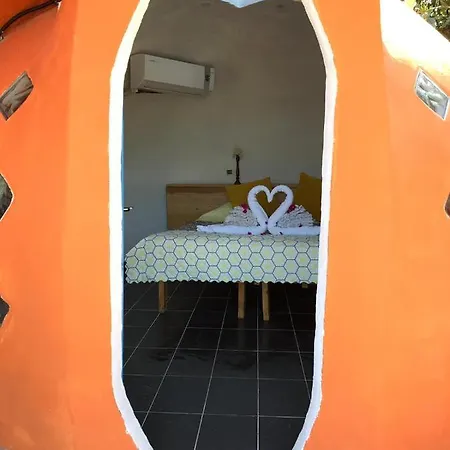 Heredot's House Деревянный коттедж