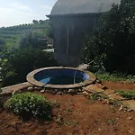 Heredot's House Lodge *